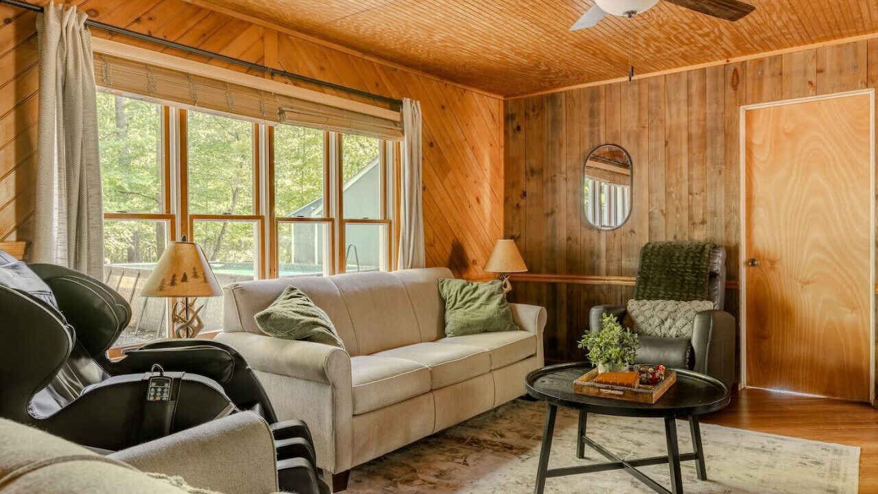 Photo of Livingroom in Jonestown