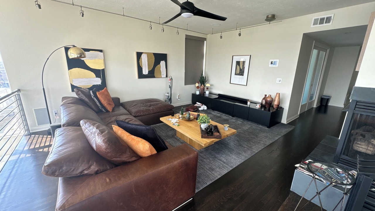 Photo of Livingroom in Ohio City