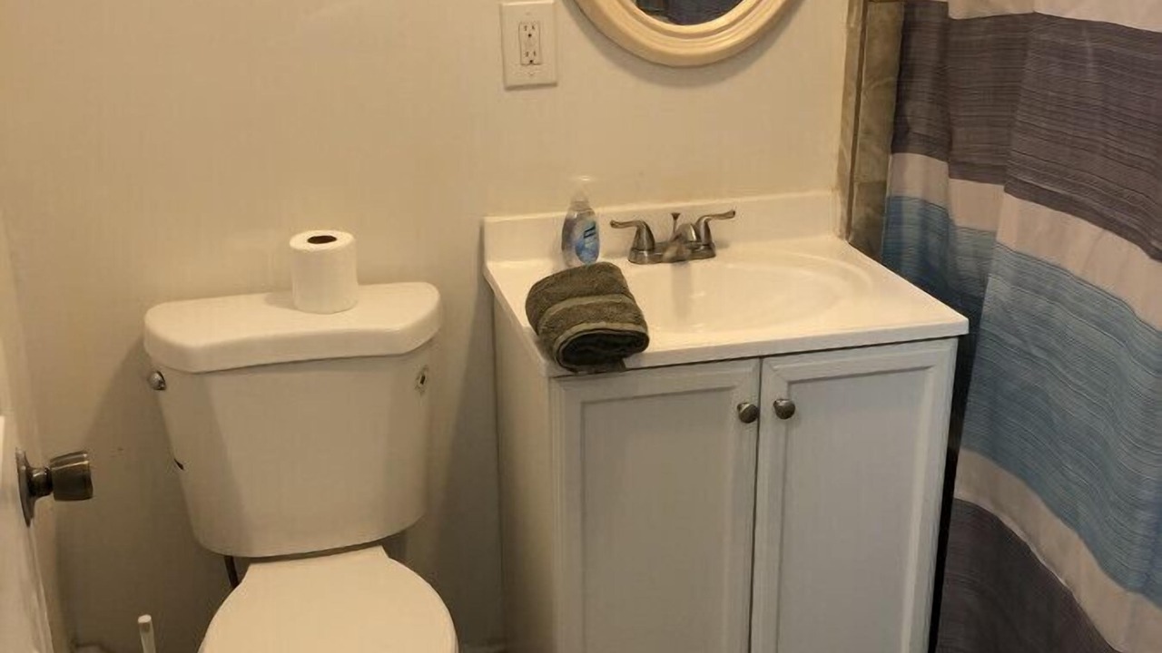 Photo of Bathroom in Elizabeth
