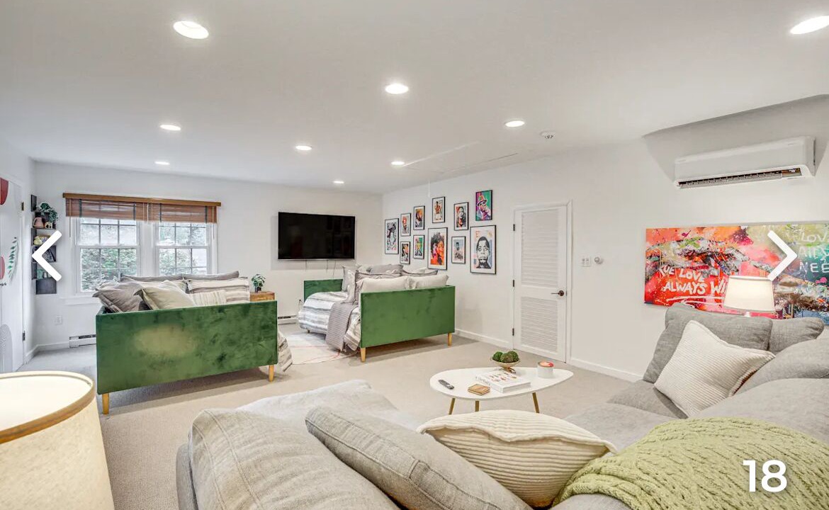 Photo of Livingroom in Holmes