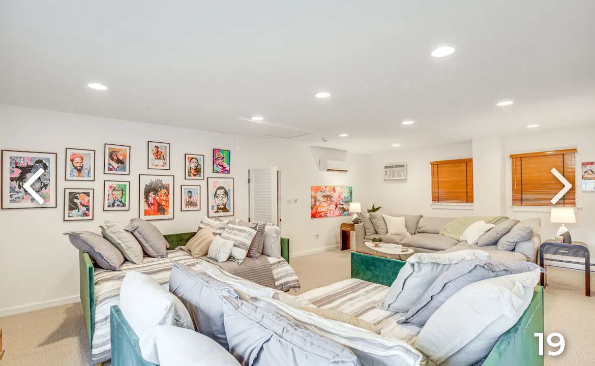 Photo of Livingroom in Holmes