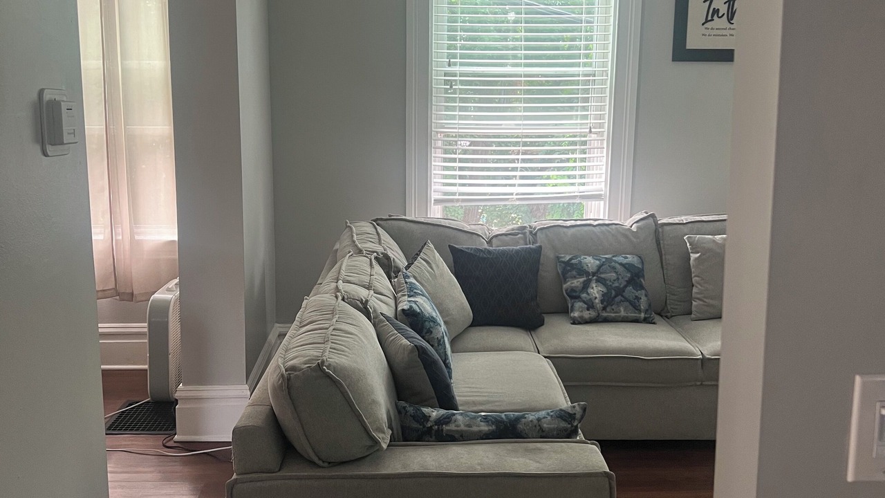 Photo of Livingroom in Perry North