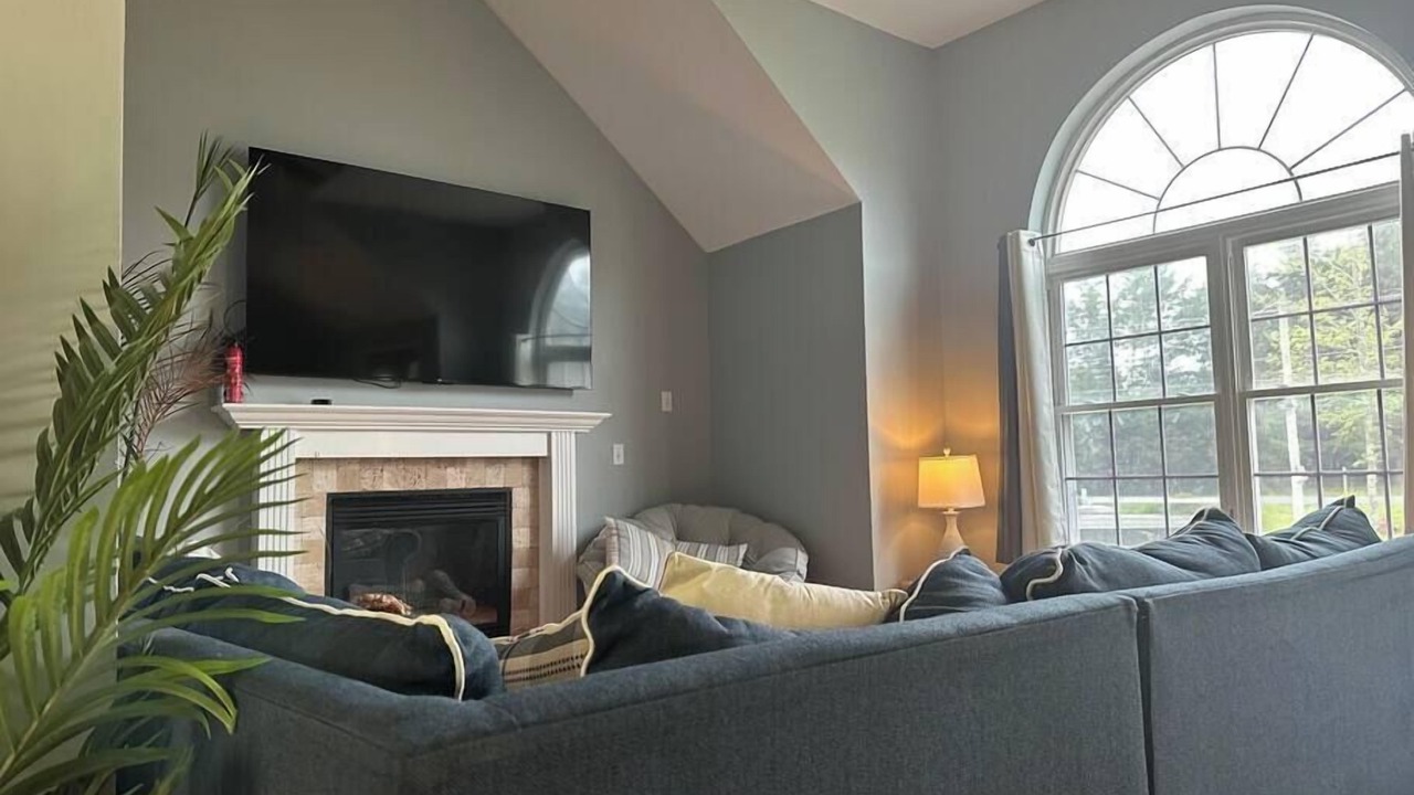 Photo of Livingroom in Long Pond