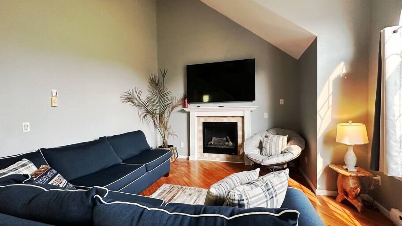 Photo of Livingroom in Long Pond