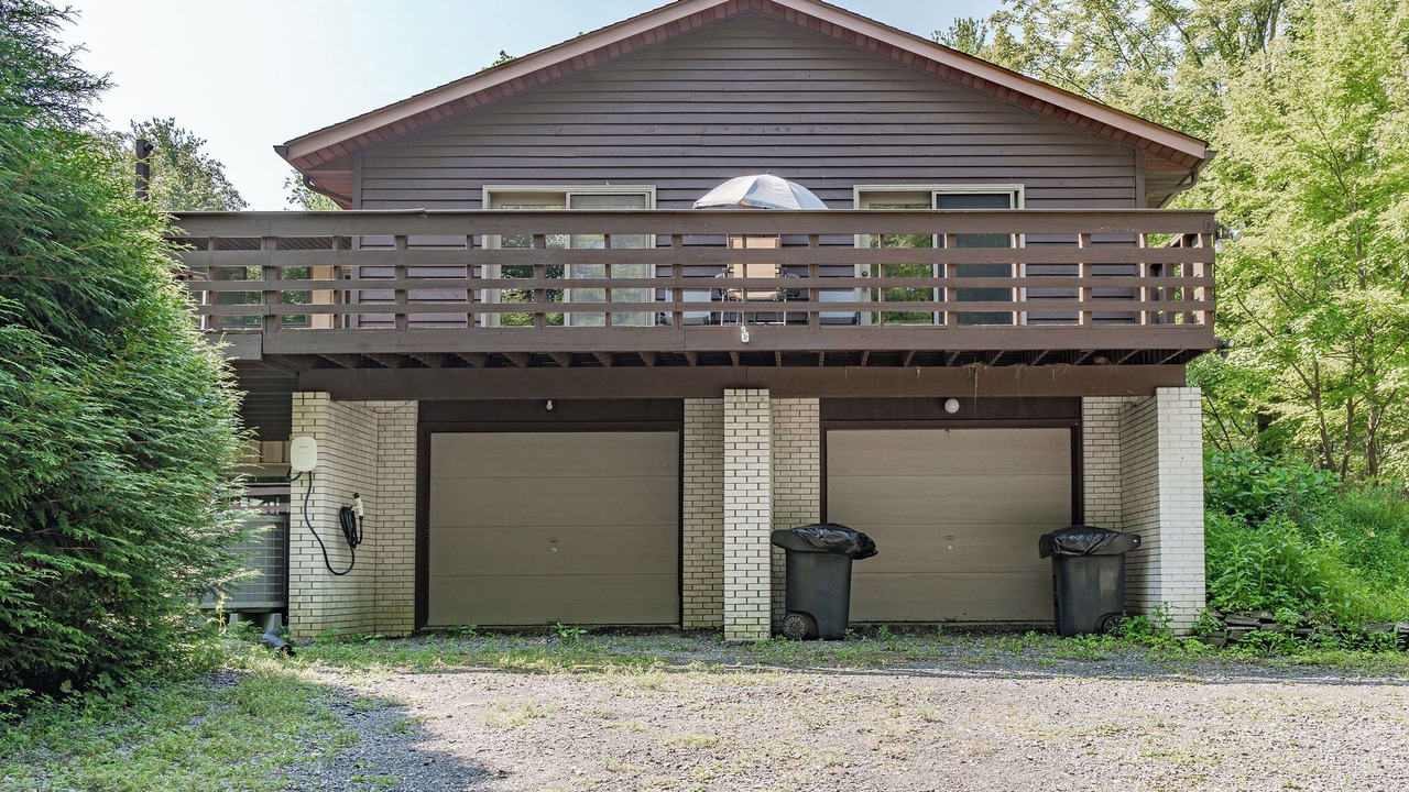 Photo of Outdoor in Kingston
