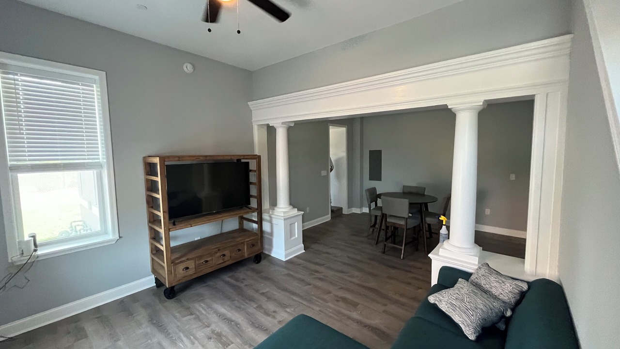 Photo of Livingroom in Danville