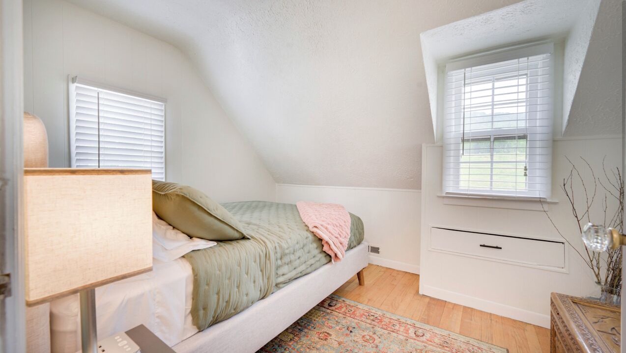 Photo of Livingroom in Portsmouth