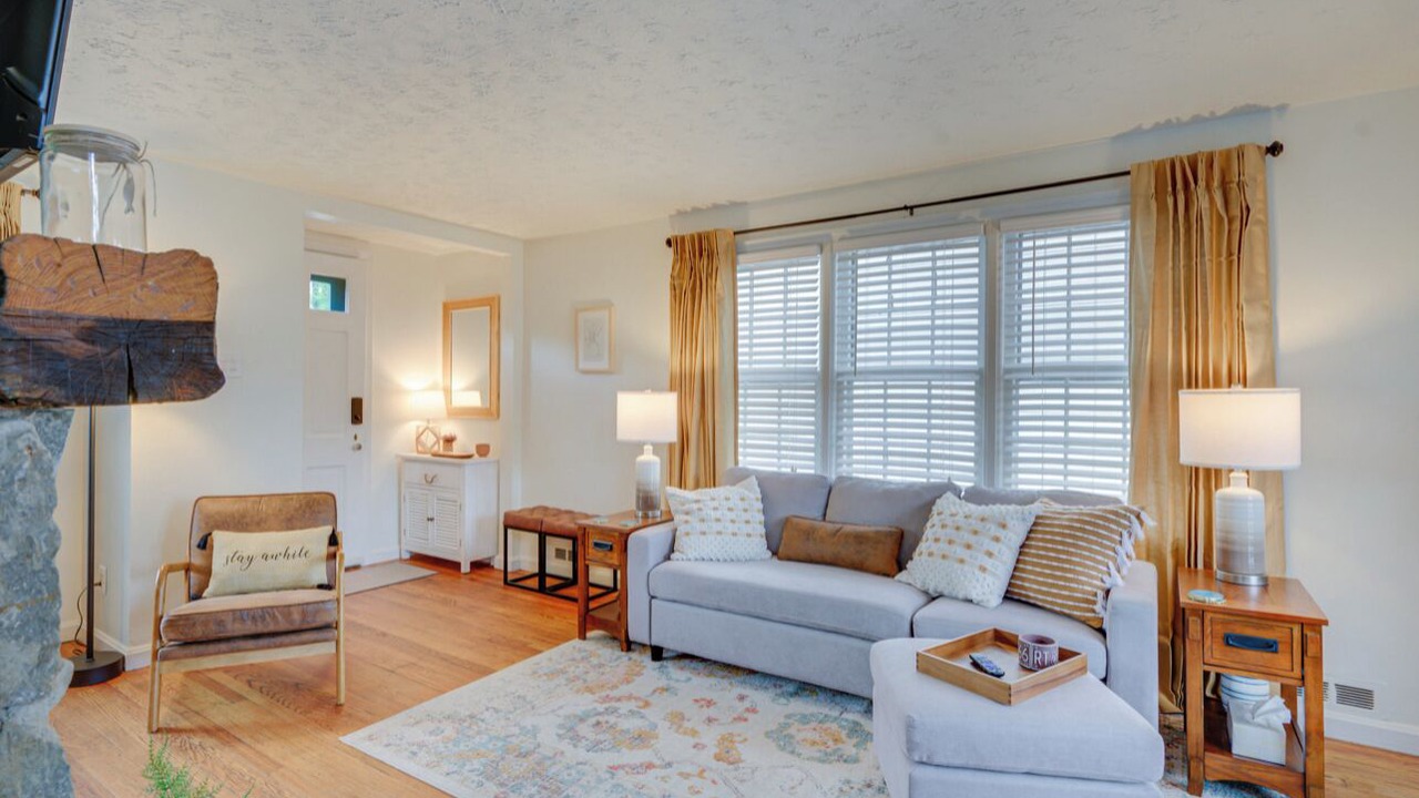 Photo of Livingroom in Portsmouth