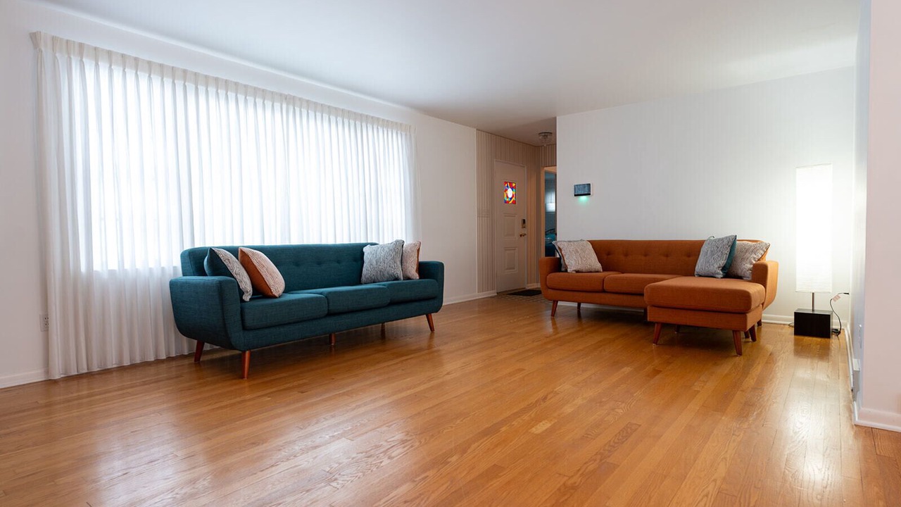 Photo of Livingroom in Erie