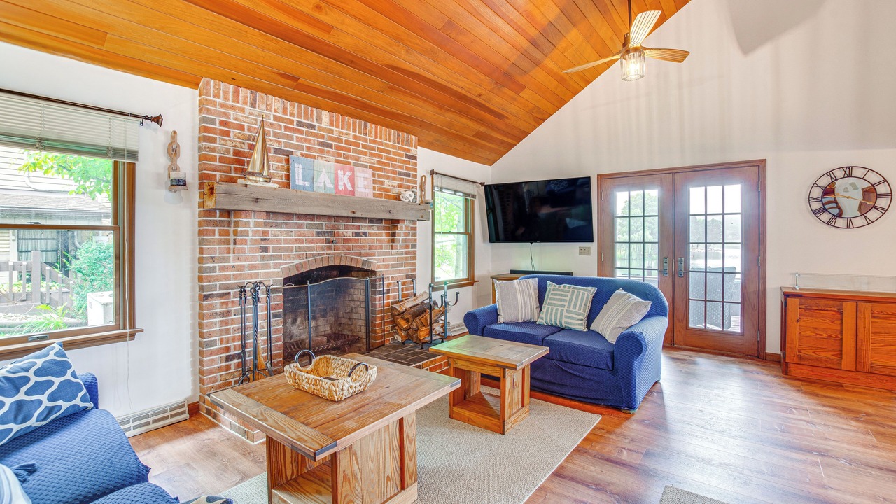 Photo of Livingroom in Hanoverton