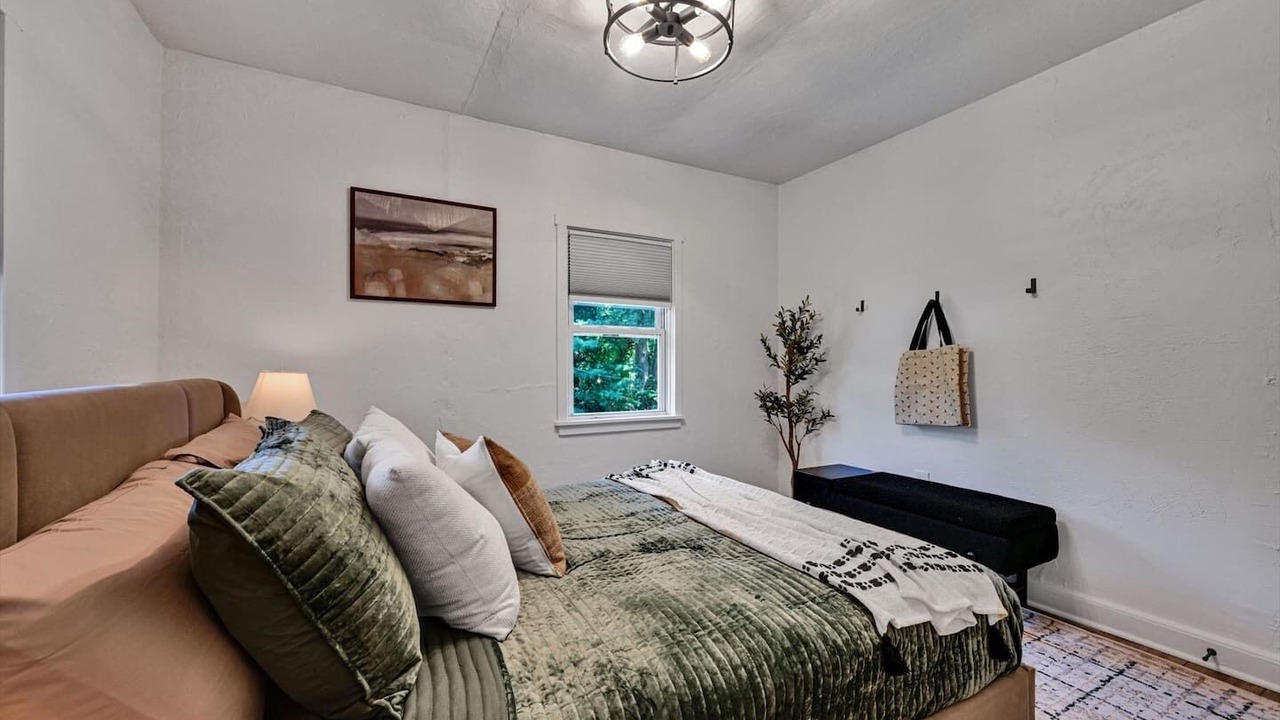 Photo of Bedroom in Parkesburg