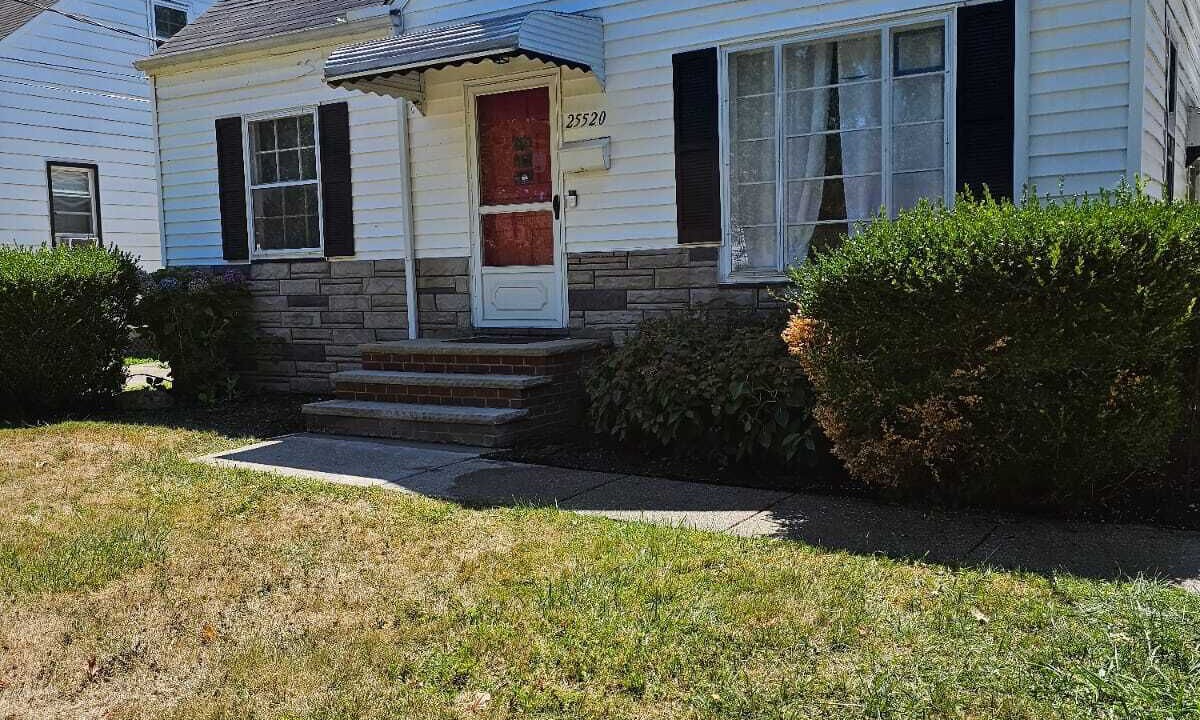 Photo of Outdoor in Euclid