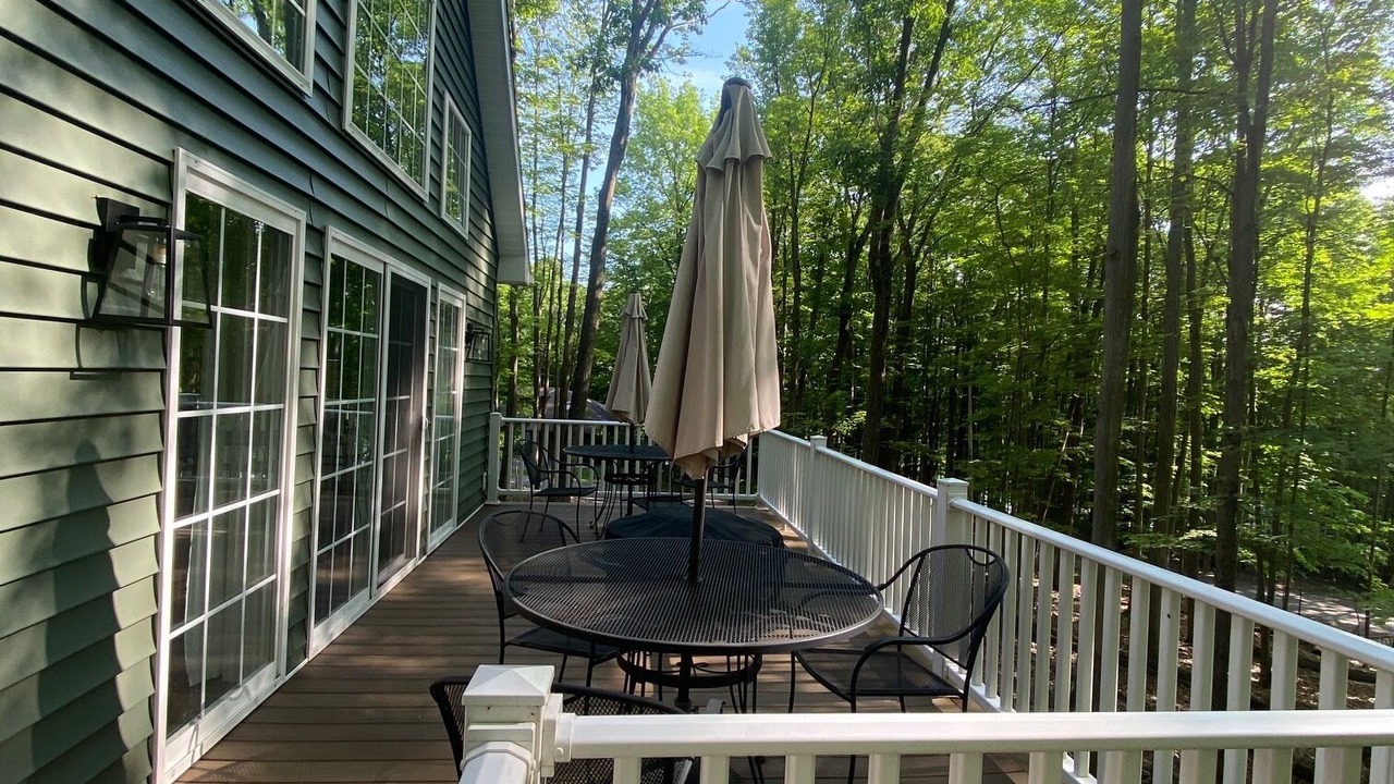 Photo of Outdoor in Treasure Lake