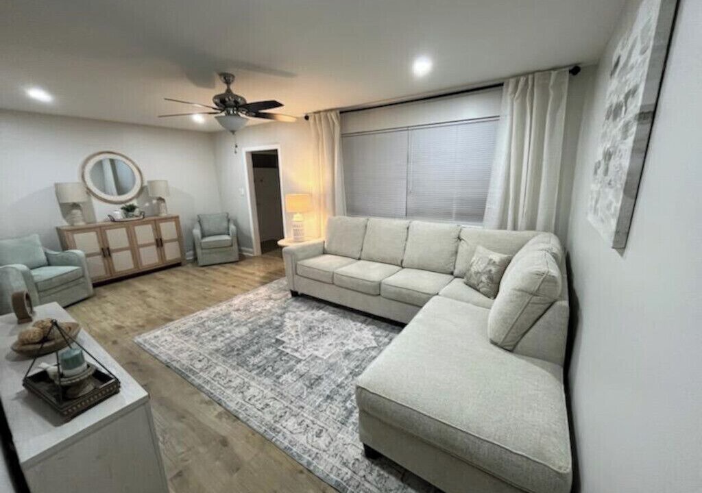 Photo of Livingroom in Springboro