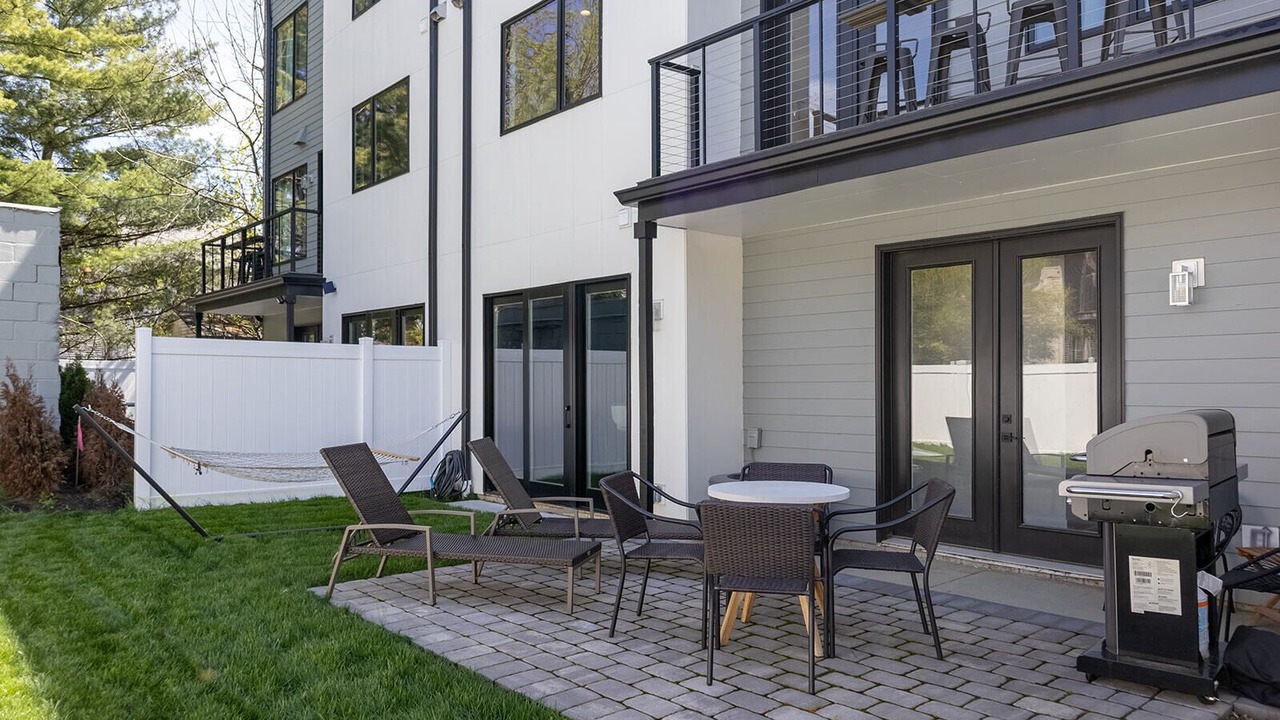 Photo of Outdoor in Merion Village