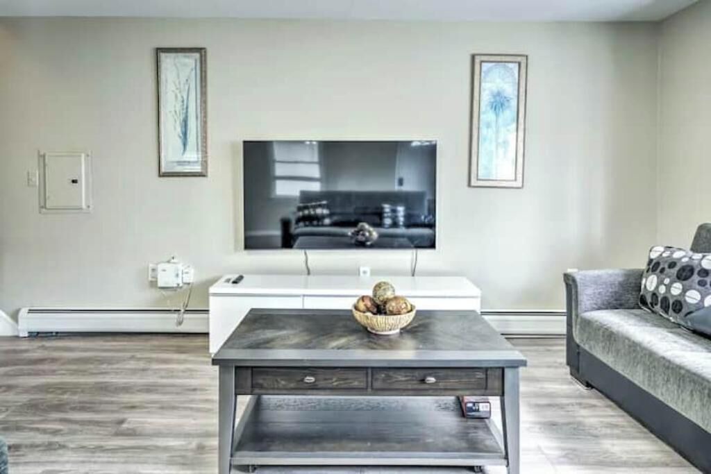 Photo of Livingroom in Keansburg