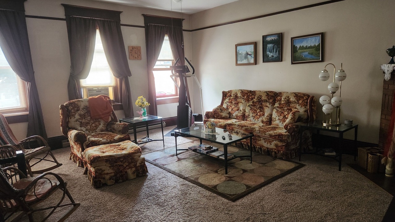 Photo of Livingroom in McConnelsville