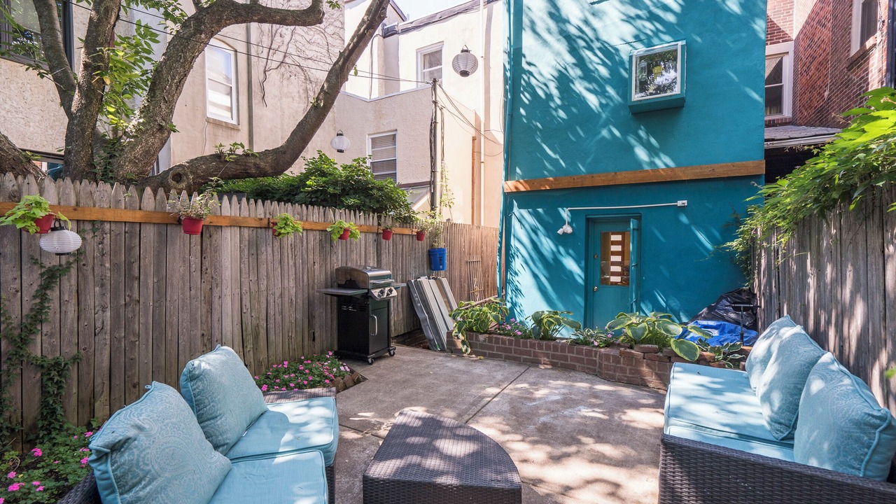 Photo of Outdoor in Queen Village