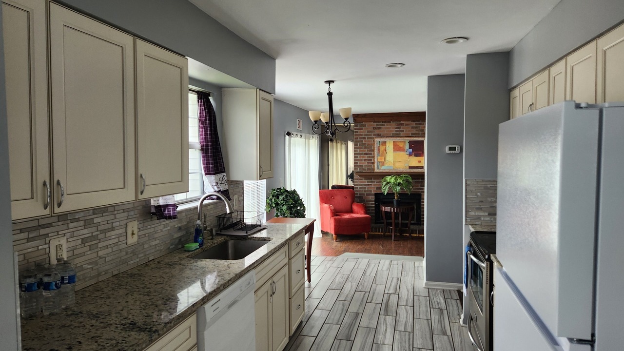 Photo of Kitchen in Clinton