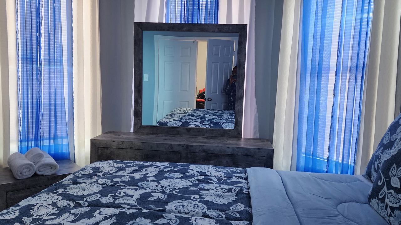 Photo of Bedroom in Newark