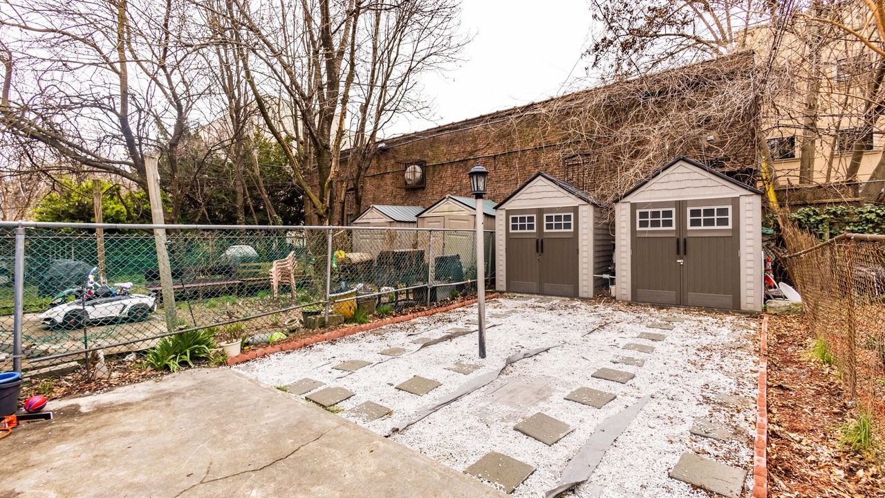 Photo of Outdoor in Crown Heights