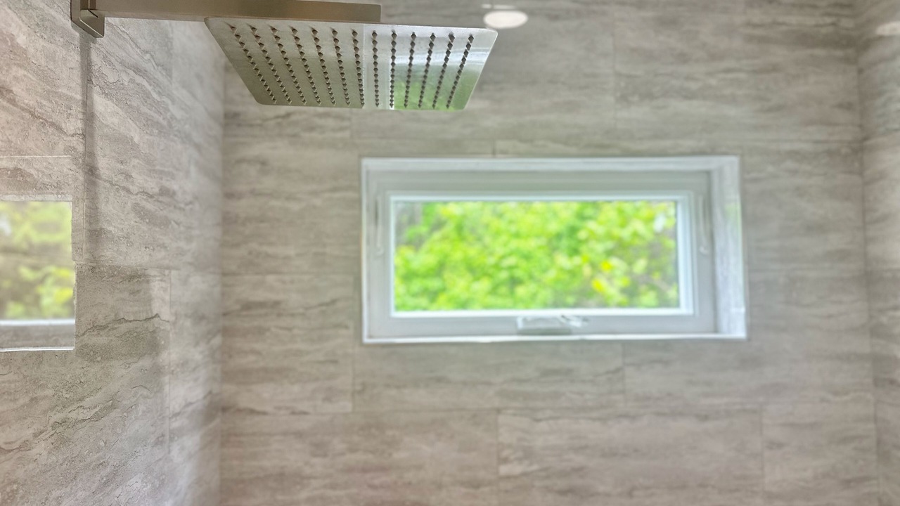 Photo of Bathroom in South Side Slopes