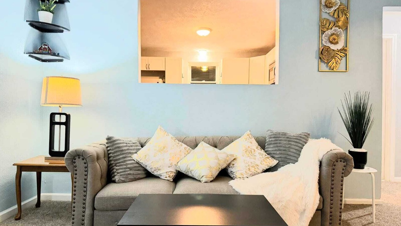 Photo of Livingroom in North Versailles