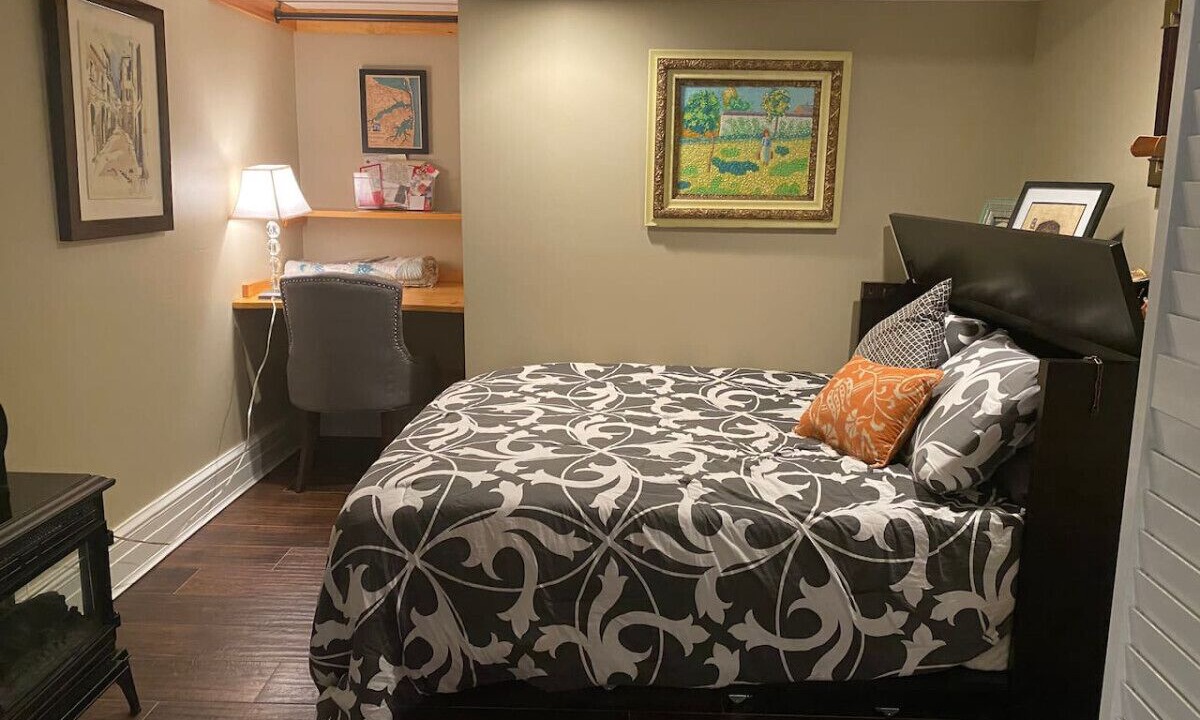 Photo of Bedroom in Red Bank