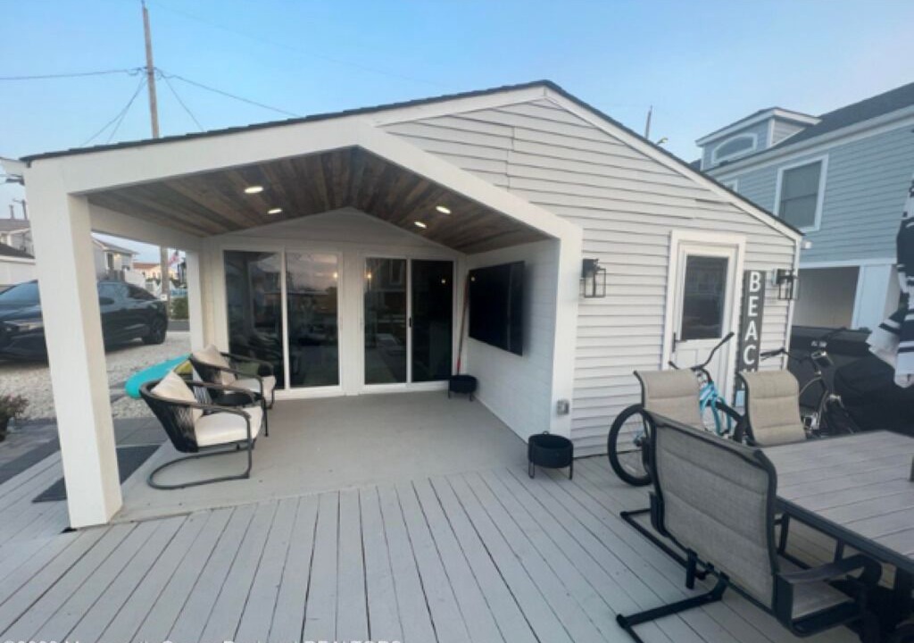 Photo of Outdoor in Ocean Beach III