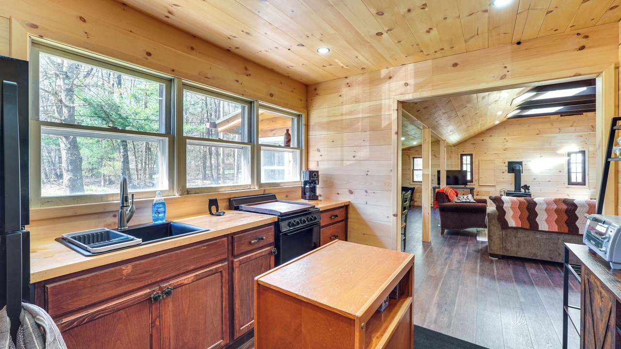 Photo of Kitchen in White Lake