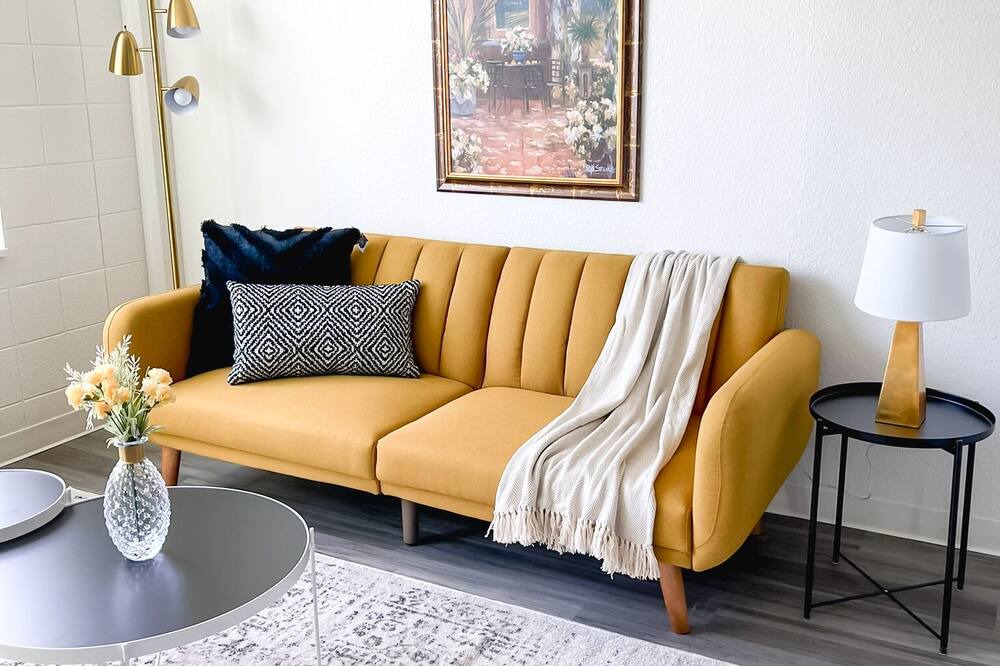 Photo of Livingroom in Corryville