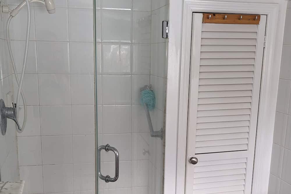 Photo of Bathroom in Piermont