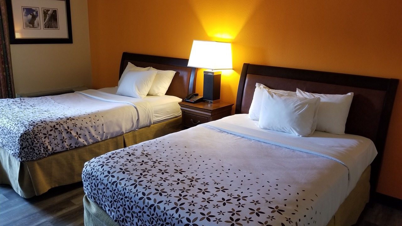 Photo of Bedroom in Delaware Water Gap