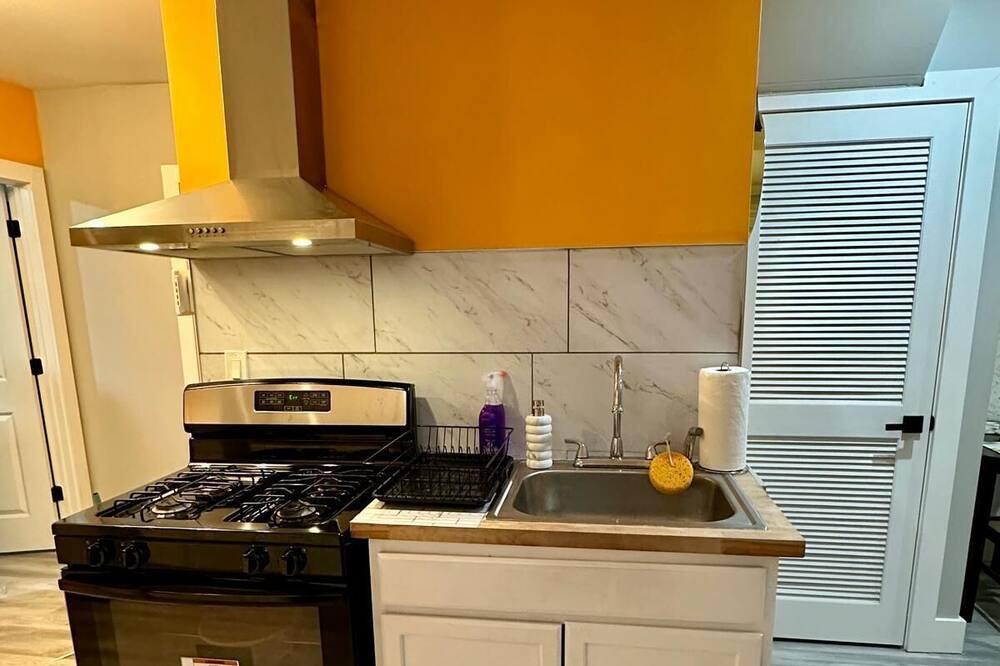 Photo of Kitchen in Newark