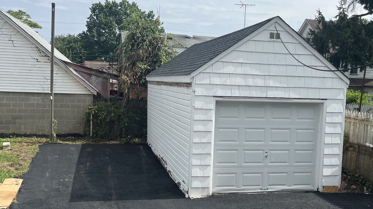 Photo of Outdoor in Hillside