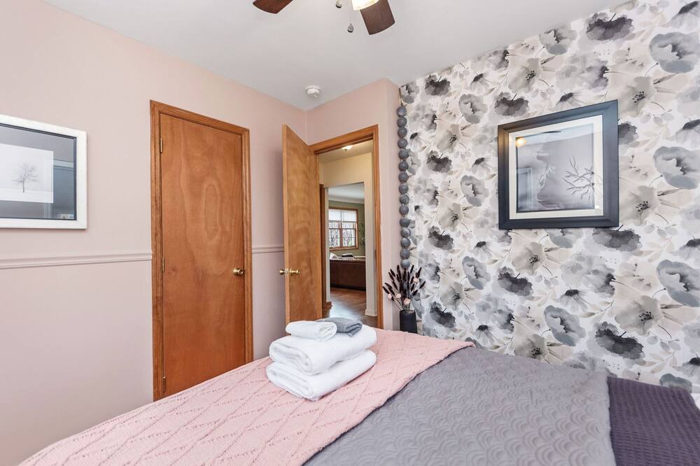 Photo of Bedroom in Mount Washington