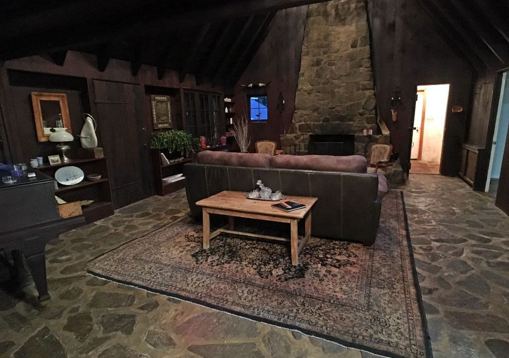 Photo of Livingroom in Kinnelon