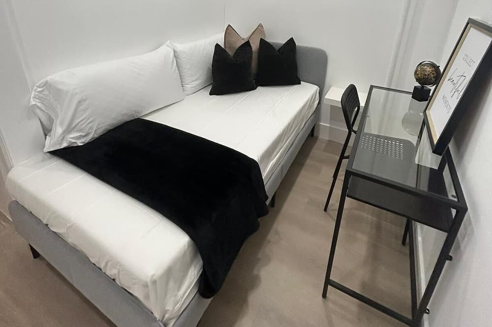 Photo of Bedroom in West Bronx