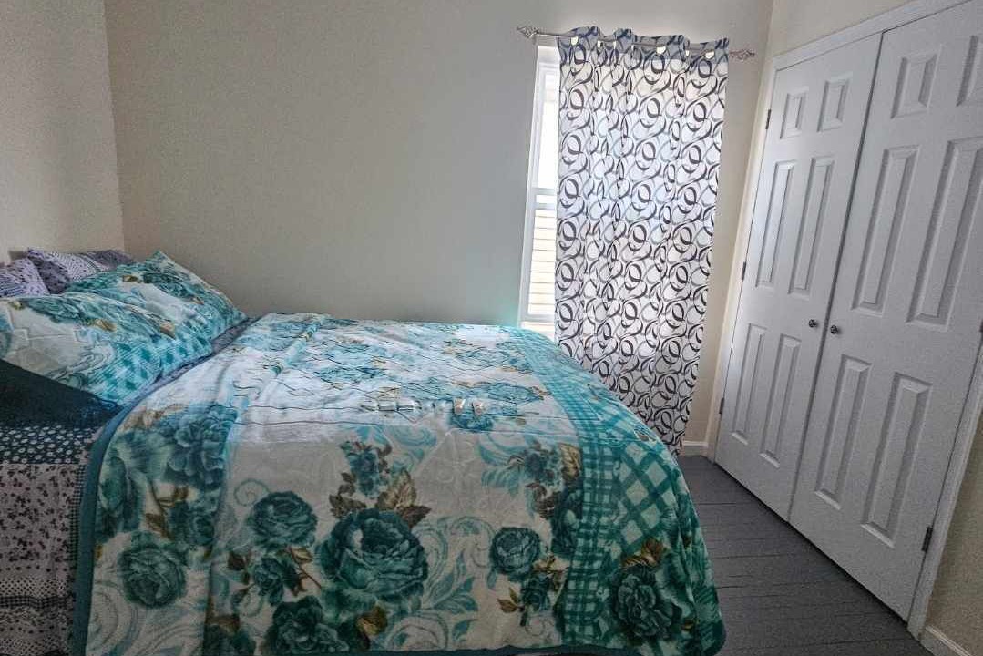 Photo of Bedroom in Newark