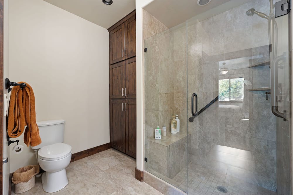 Photo of Bathroom in Snowbird