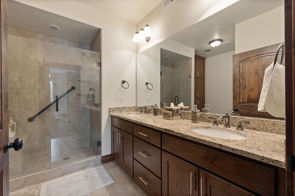 Photo of Bathroom in Snowbird