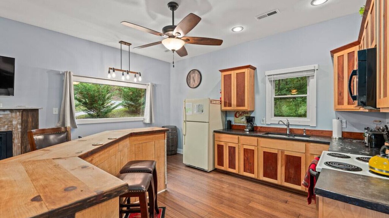 Photo of Kitchen in Luray