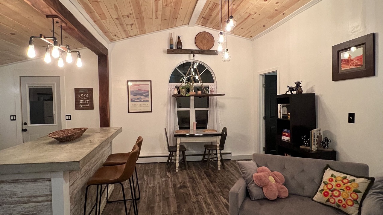 Photo of Livingroom in New Franklin