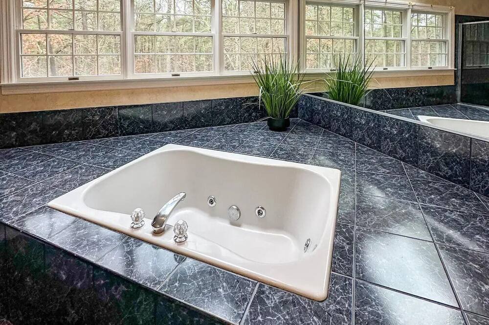 Photo of Bathroom in Medford