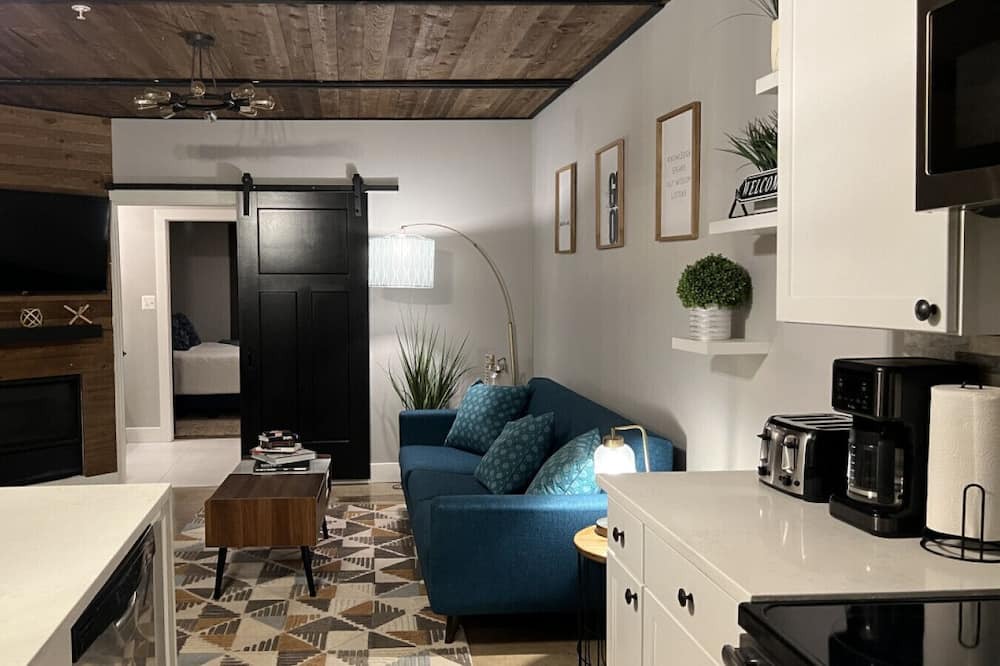 Photo of Livingroom in Federal Hill