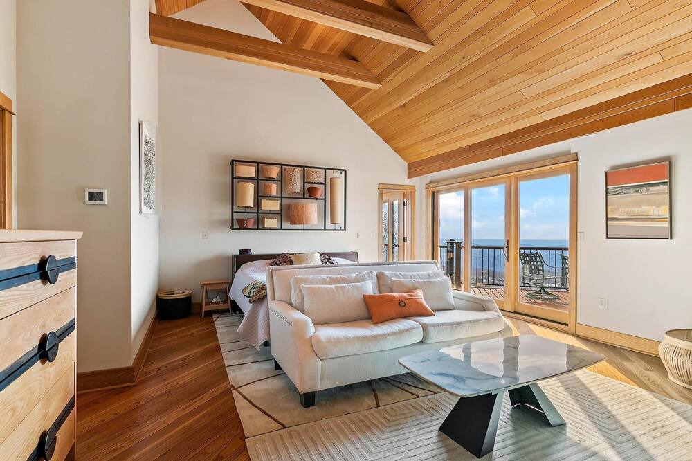 Photo of Livingroom in Roseland