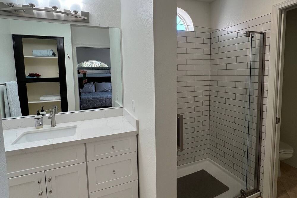 Photo of Bathroom in Monterey Point