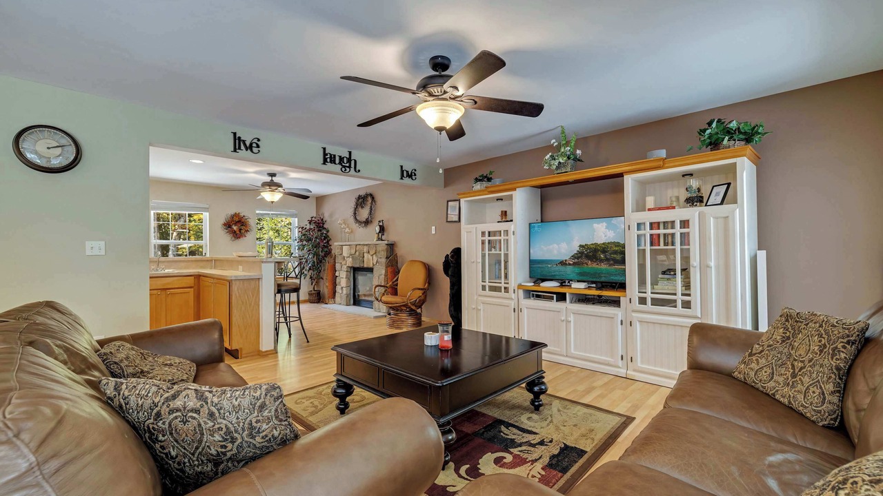 Photo of Livingroom in East Stroudsburg