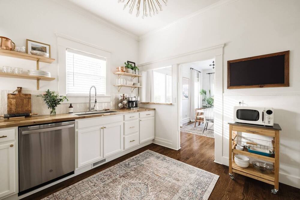 Photo of Kitchen in Depot Bench