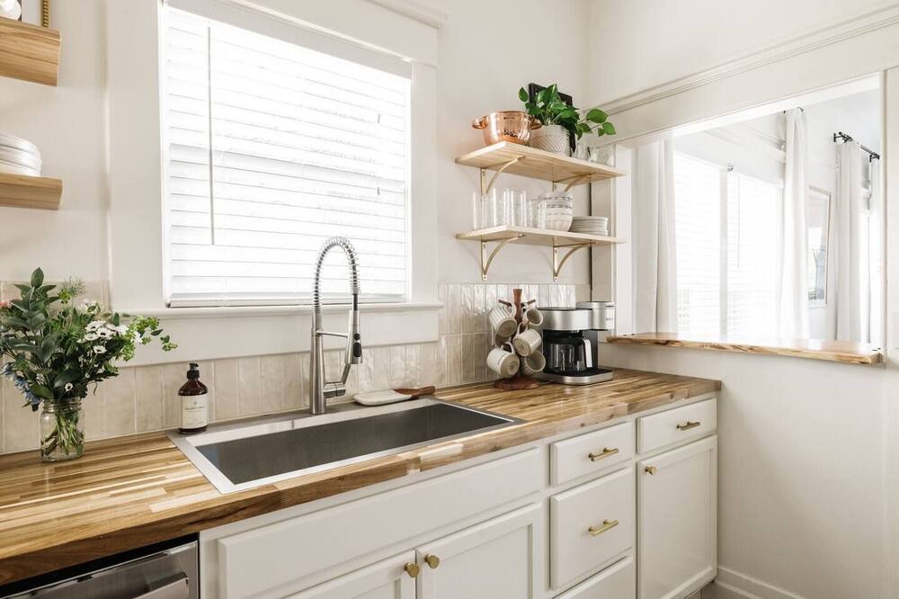 Photo of Kitchen in Depot Bench